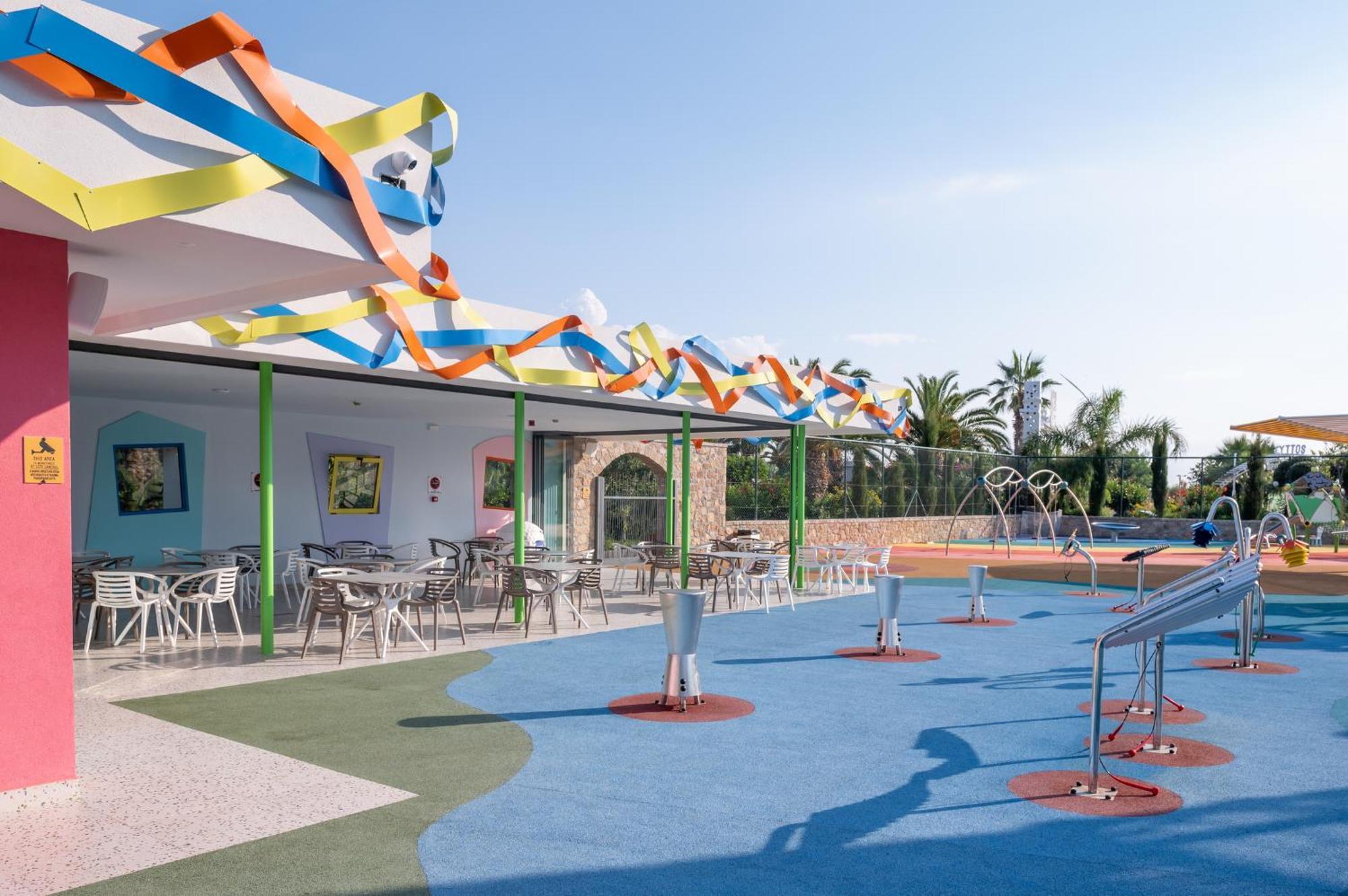 Lyttos Mare Hotell Khersónisos Eksteriør bilde The children's area